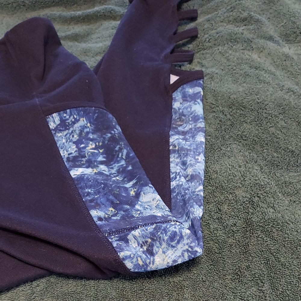 Balance Collection Leggings with Navy and Blue Mesh Design